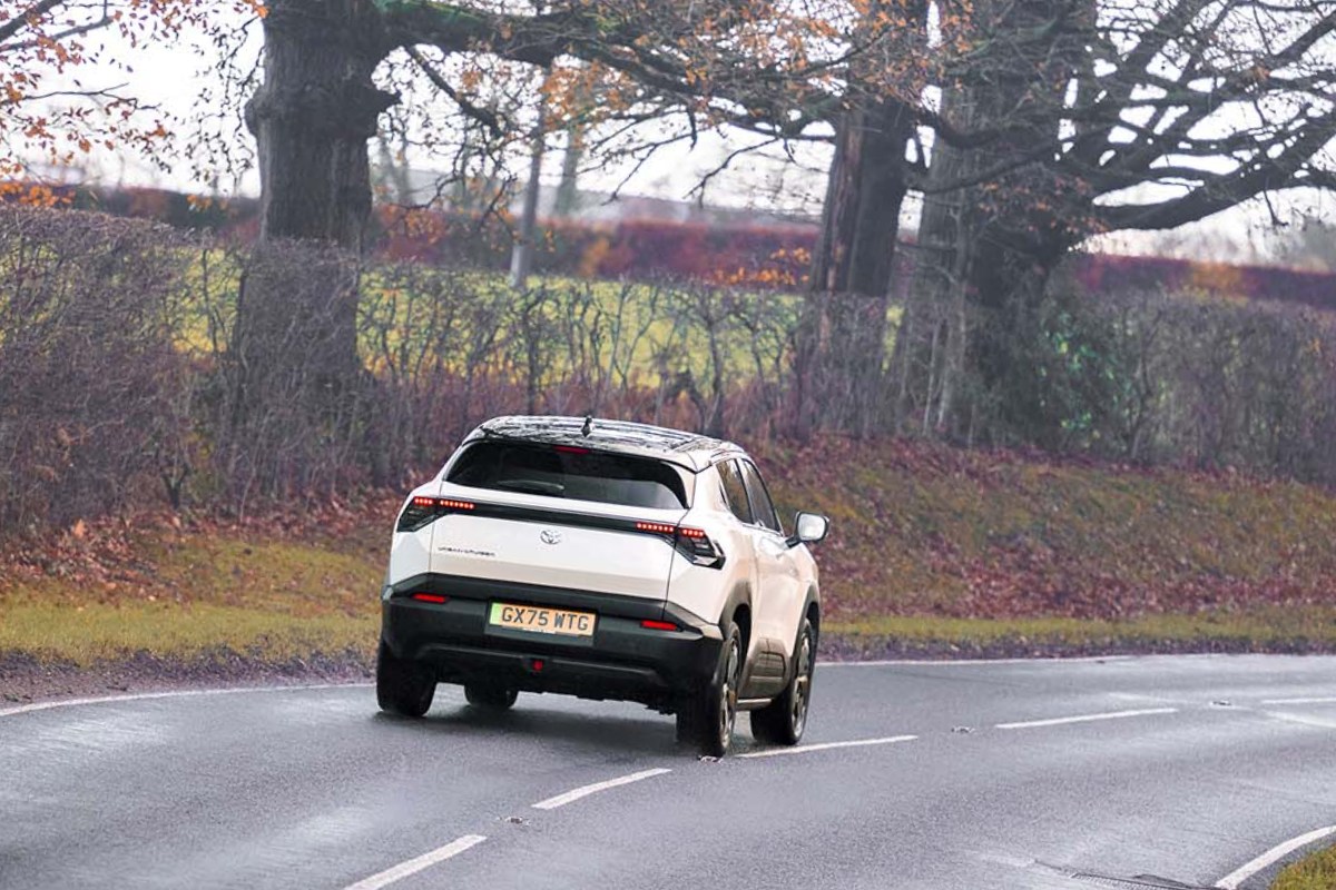 トヨタ・アーバンクルーザー・デザイン 61kWh（英国仕様）