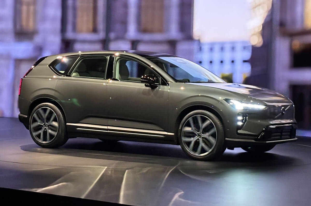 欧州で発表されたボルボの新型『EX60』