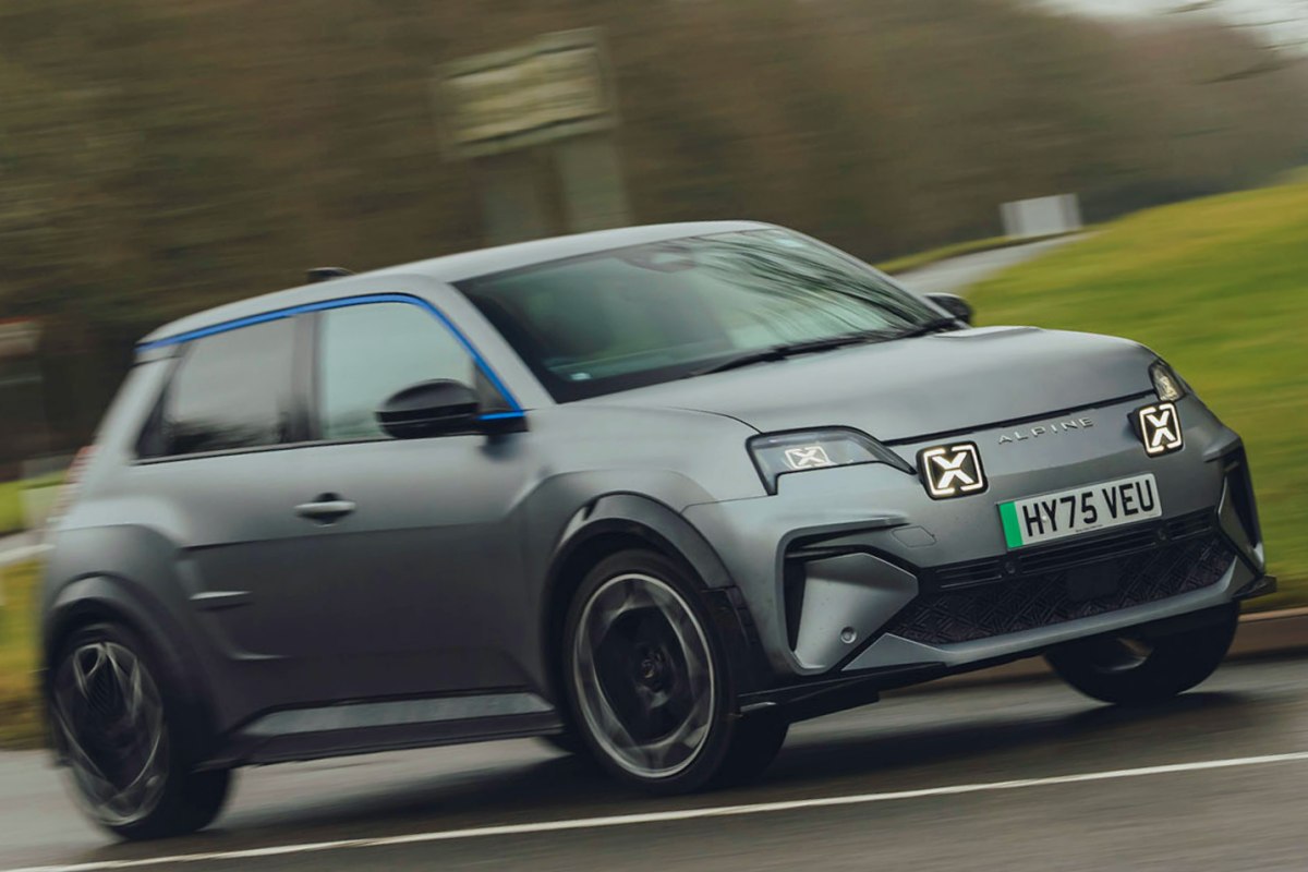 アルピーヌ A290 GT（英国仕様）