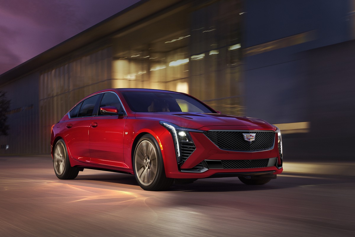 キャデラックCT5スポーツ