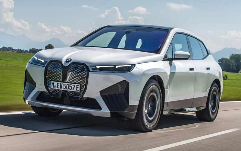 BMW iX（2021年）