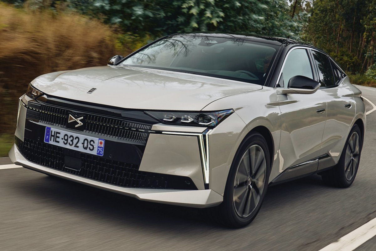 DS No4 E-テンス・パラス（欧州仕様）