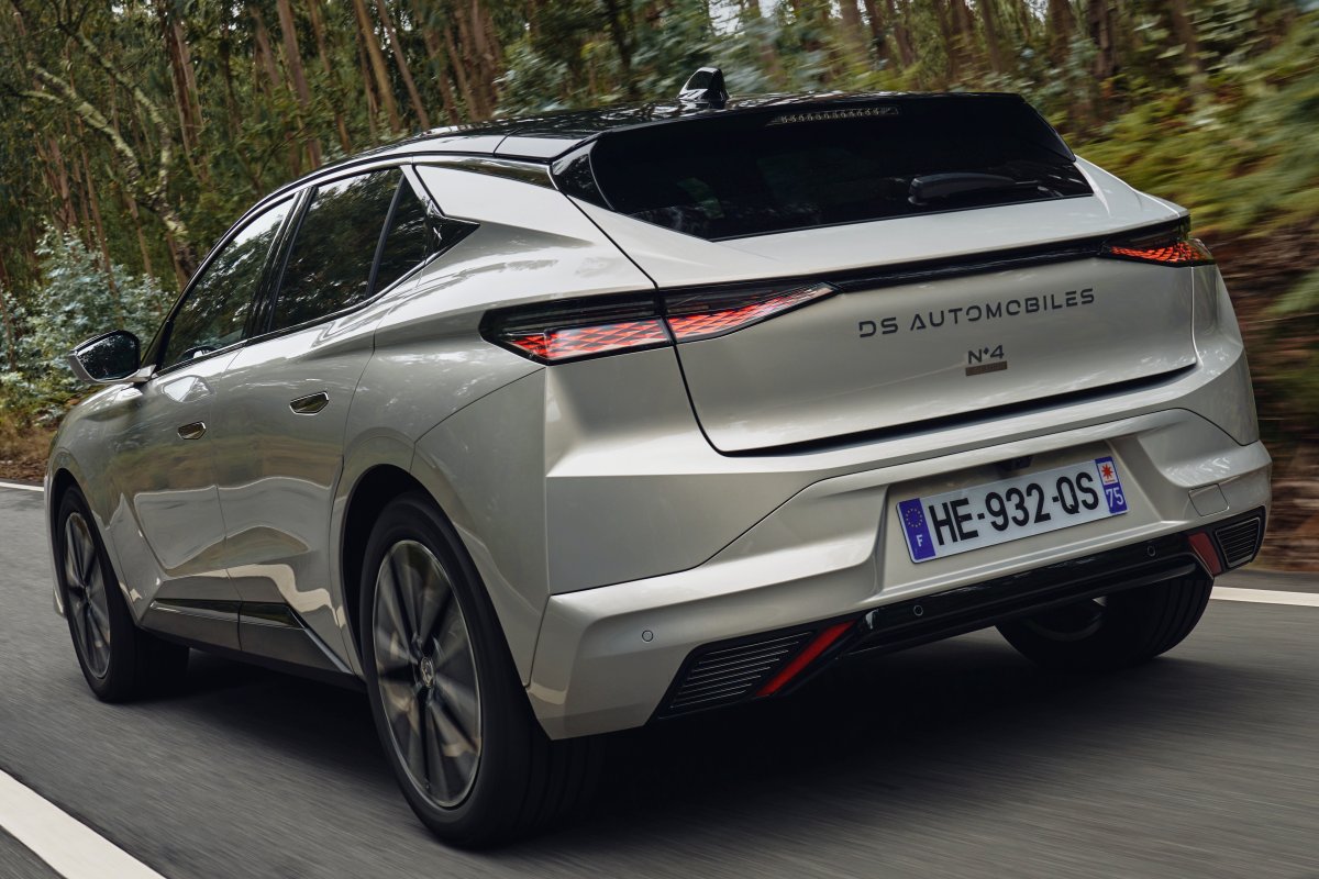DS No4 E-テンス・パラス（欧州仕様）