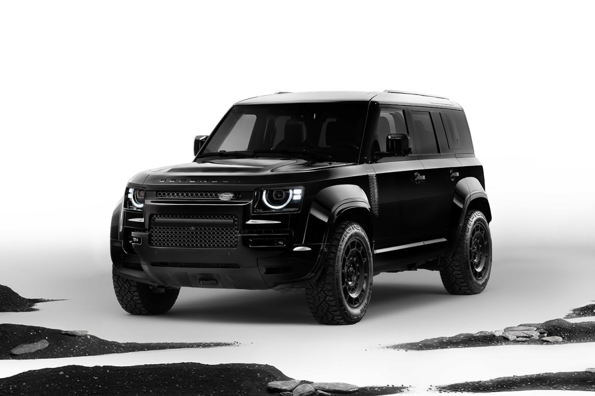 ディフェンダー・オクタ・ブラック（展示予定）