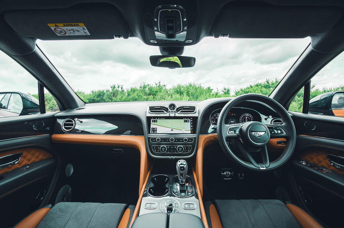 ベンテイガのインテリア