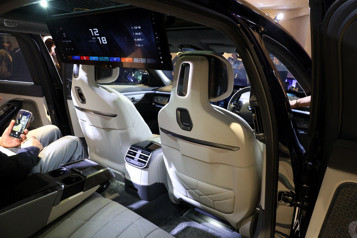 新型7シリーズもかなりの高級感だが、新生アルピナはその上に位置するブランドに。