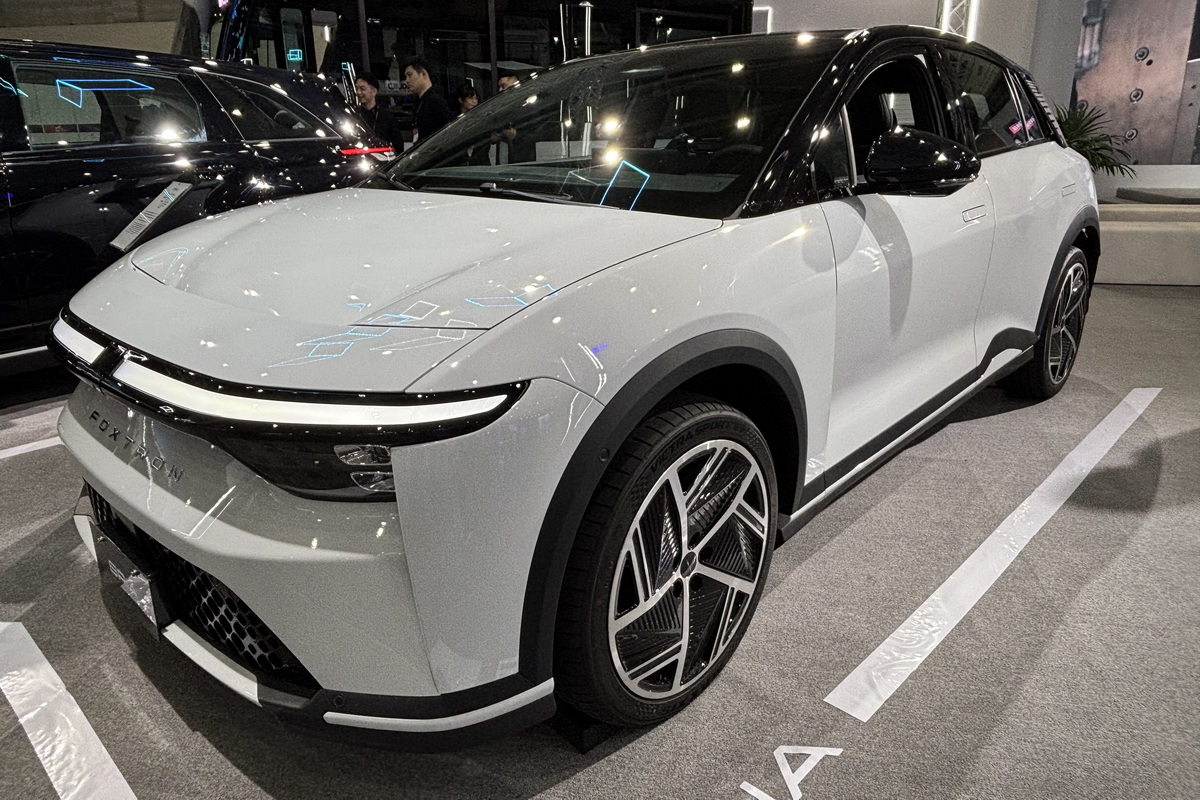 ホンハイによる自社EV第一弾、『フォックストロン・ブリア』。デザインはピニンファリーナが担当。