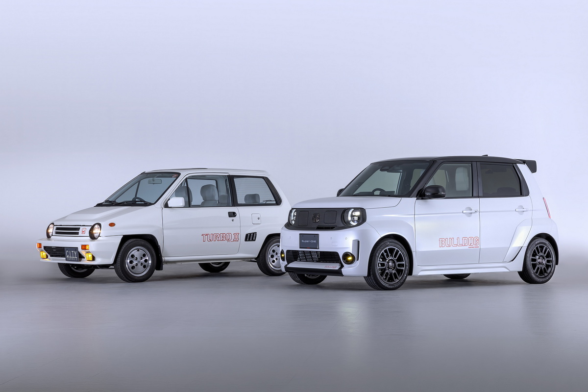 『ブルドッグスタイル』（右）とモチーフとなった往年の『シティターボII』（左）。