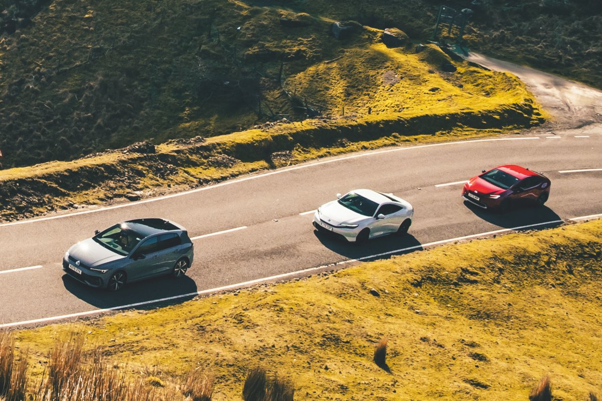 FFハイブリッドなプレリュードとプリウス、ゴルフ