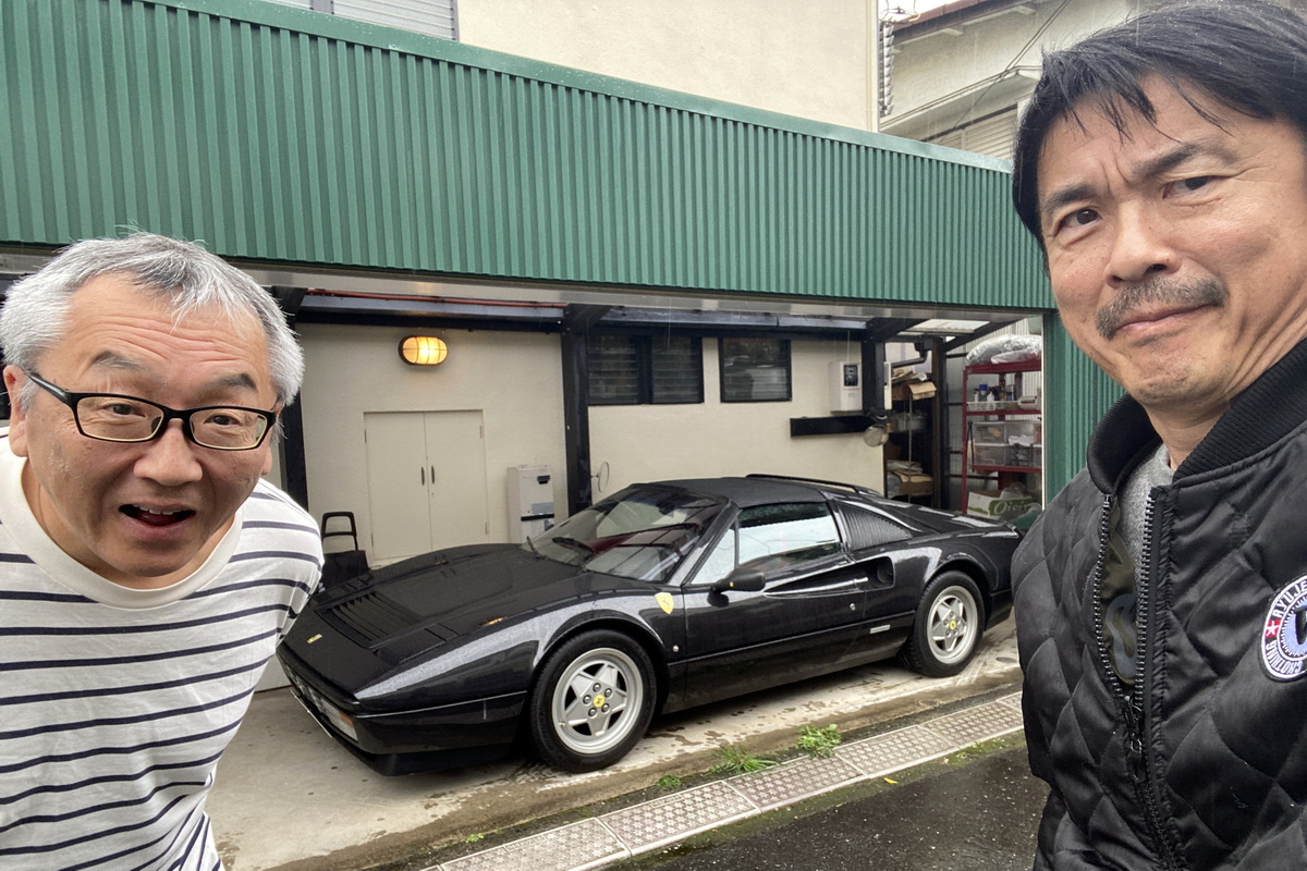 清水草一（右）の愛車『スッポン丸』を渡辺敏史（左）が試乗！