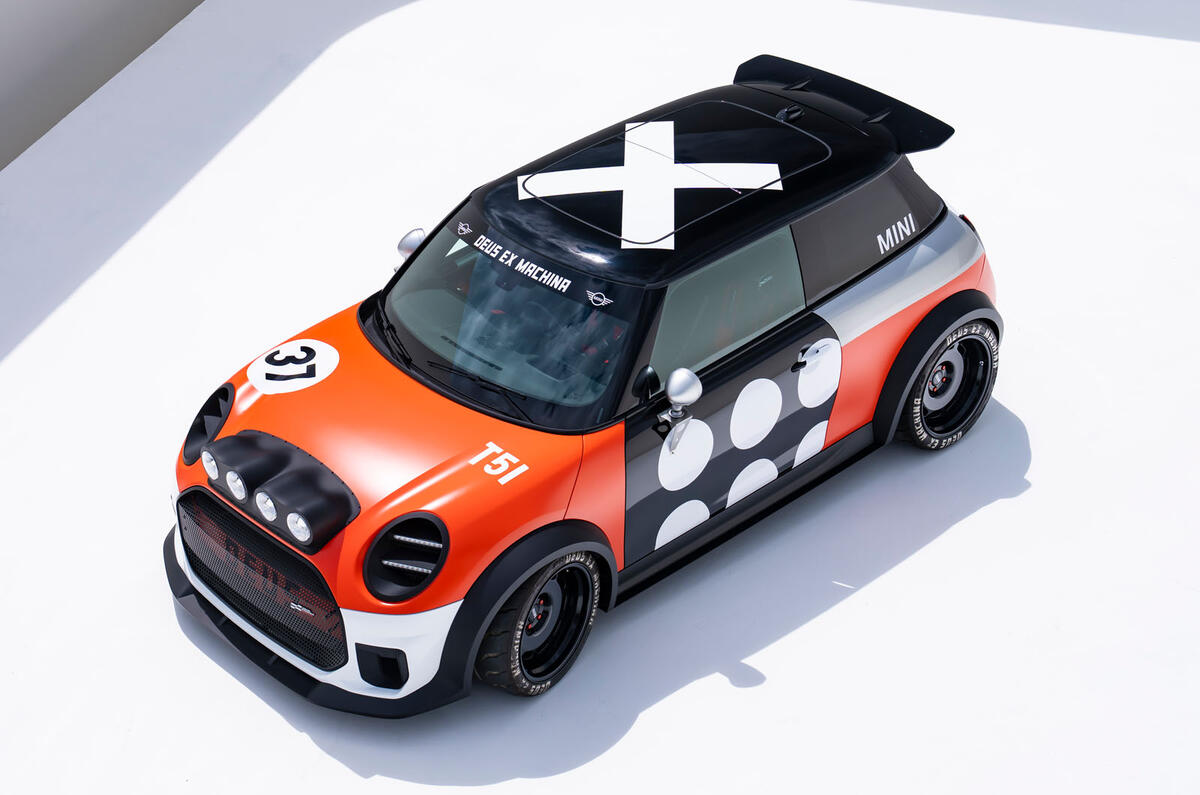 デウス・エクス・マキナとのコラボにより誕生したコンセプトカー、ザ・マキナ
