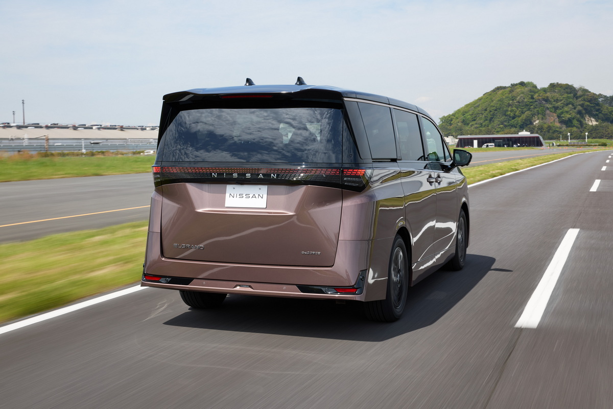 車両重量は未発表だが、その重さを感じさせない作り込みが行われている。