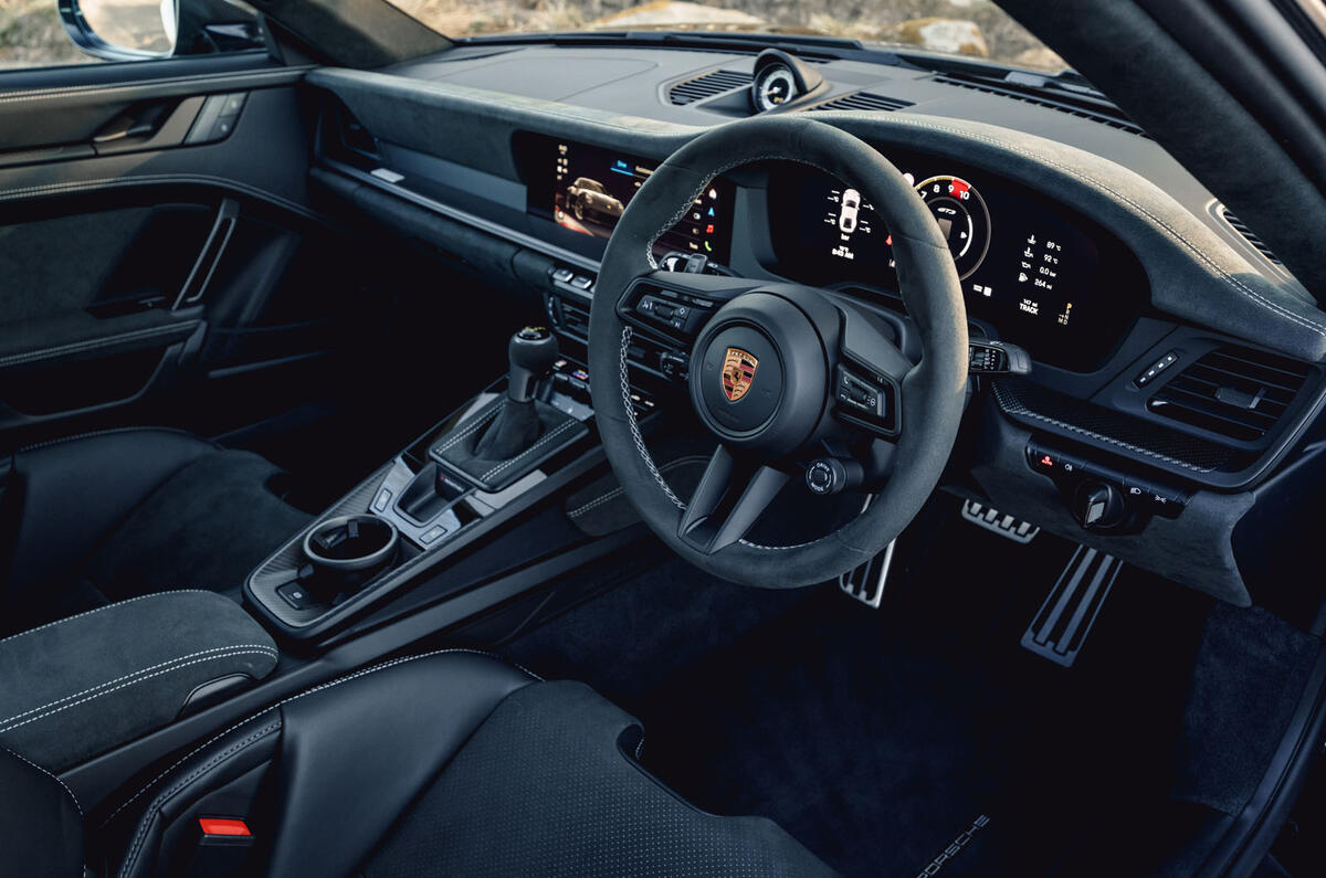 ポルシェ911 GT3 MR マンタイ・キット付き(英国仕様)