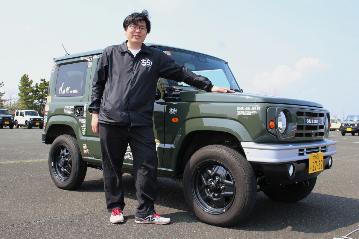 本岡直樹さんは、ダムドのフロントグリルを装着する前提でジムニーを購入。