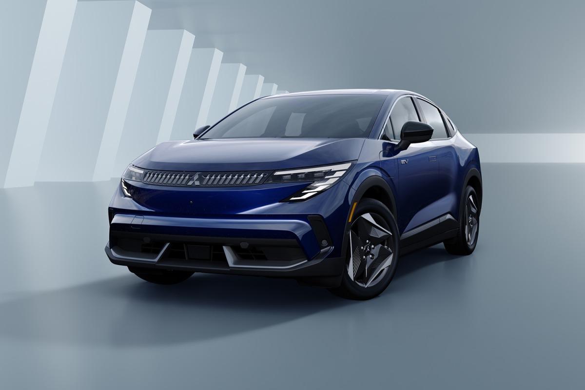 今年後半より、日産からOEM供給を受け北米市場に投入されるEV、『三菱エクリプス・スポーツバック』。