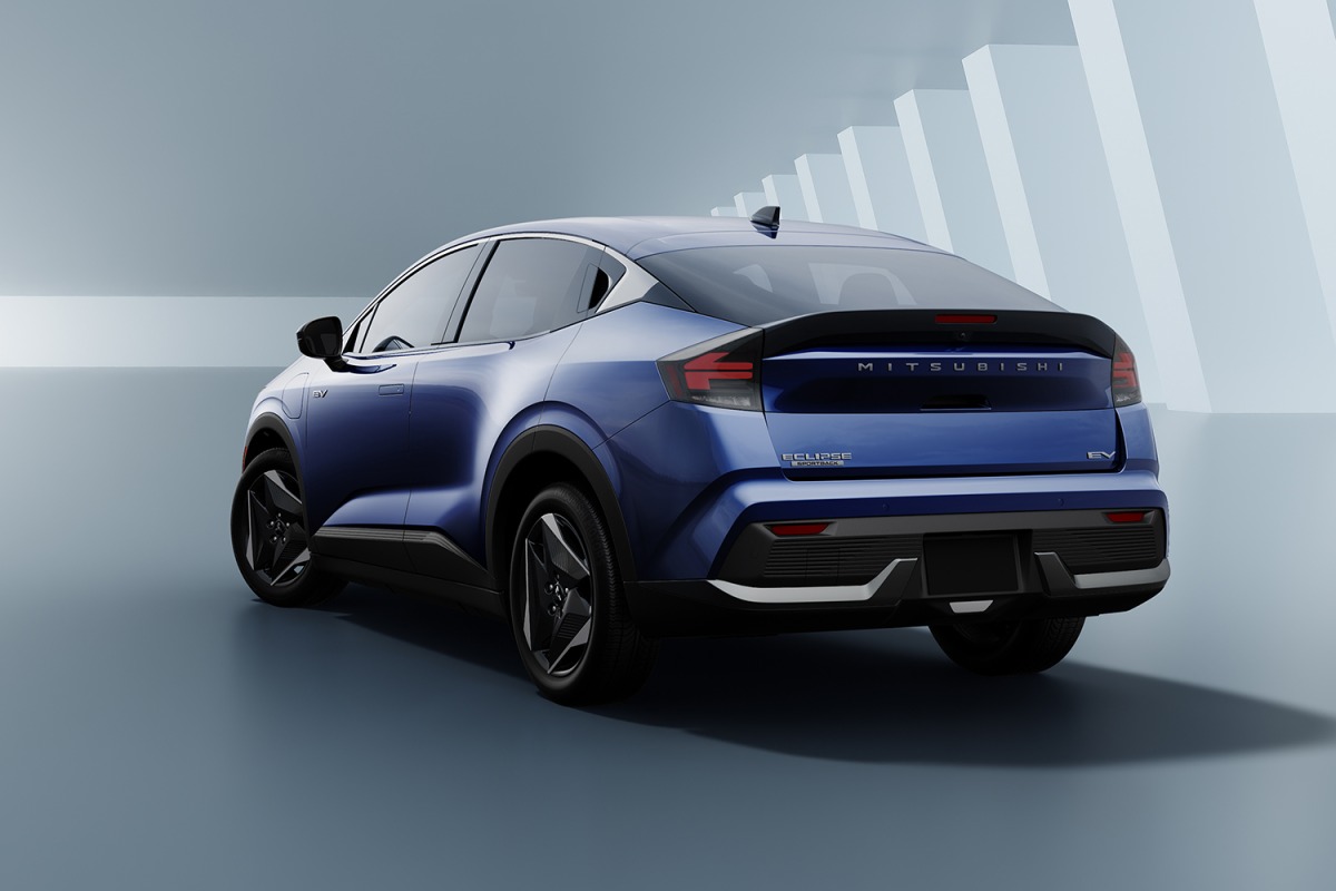 今年後半より、日産からOEM供給を受け北米市場に投入されるEV、『三菱エクリプス・スポーツバック』。
