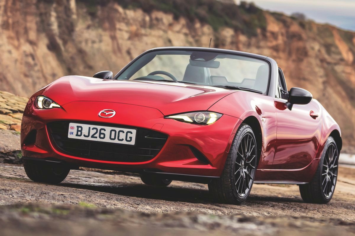 マツダMX-5(ロードスター) 2.0スカイアクティブG 184ホムラ(英国仕様)