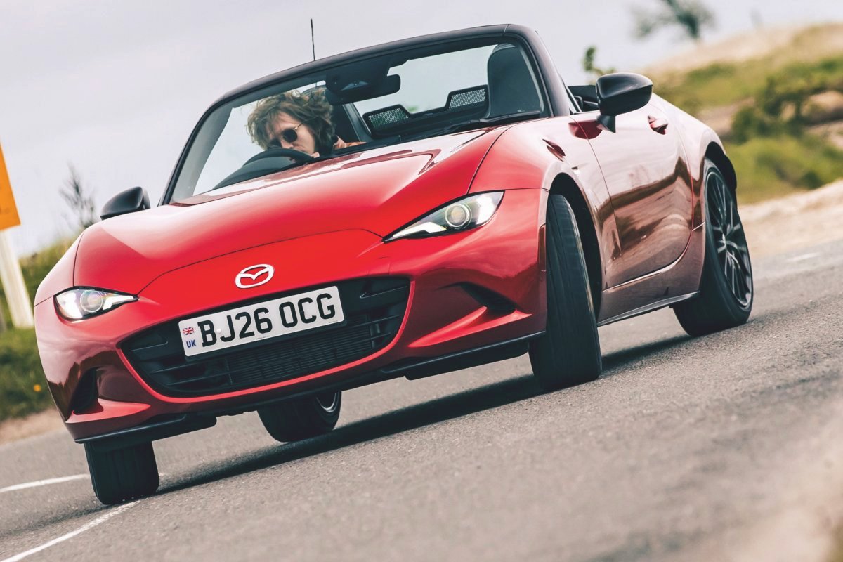 マツダMX-5(ロードスター) 2.0スカイアクティブG 184ホムラ(英国仕様)