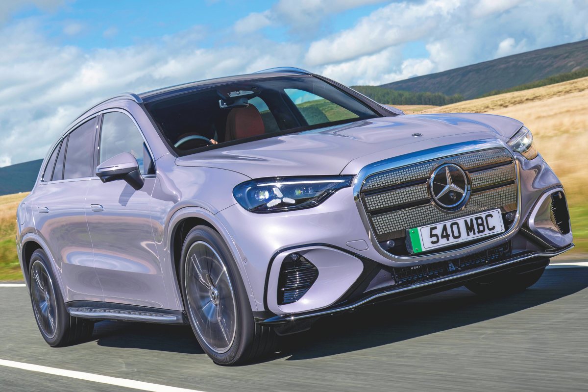 メルセデス・ベンツGLC 400 4マティック・ウィズEQテクノロジー(英国仕様)