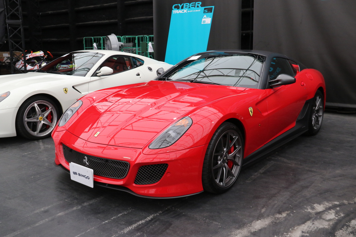 走行331kmというほぼ新車の599GTOは、日本新記録となる2億313万円で海外組が落札。