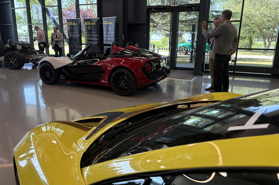 ロータス・ヘセル工場での生産を決めたゼノスのスポーツカー