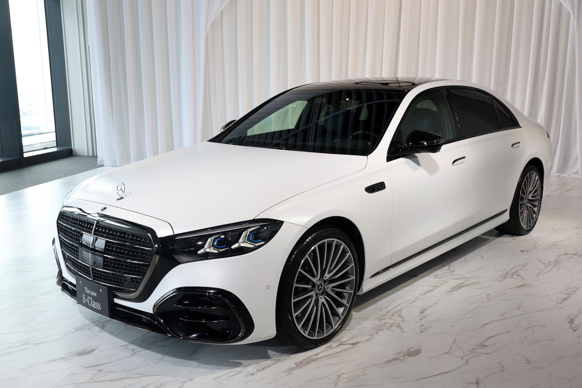 V8ツインターボを搭載する『S580 4マティック・ロング』は9月に正式デビュー。