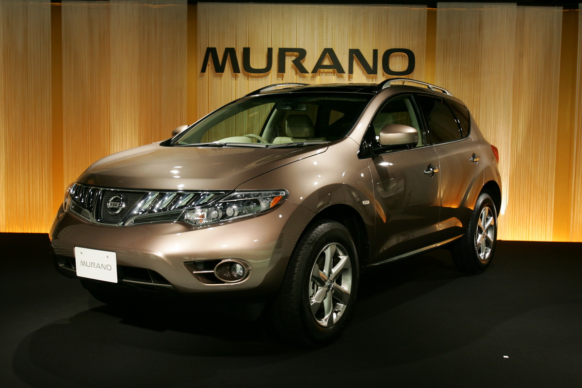 日本では2008年9月に発売された2代目日産ムラーノ。