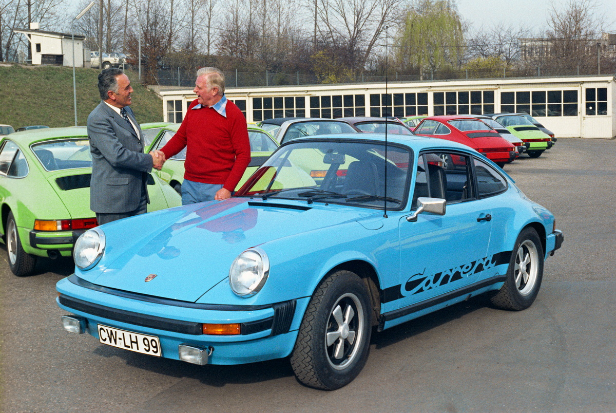 1974年ポルシェ911カレラ