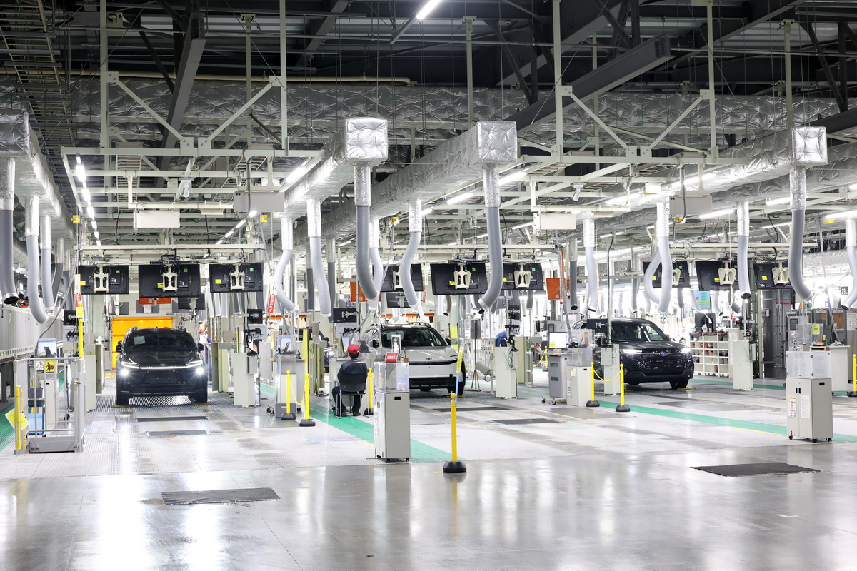 現在、トレイルシーカーとbZX4ツーリングが生産中ですが、今夏からフォレスターのICE車も加わる予定です。
