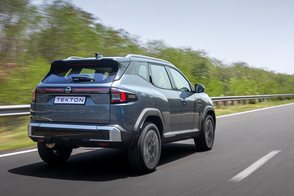 日産がインドで公開した、新型SUV『日産テクトン』。