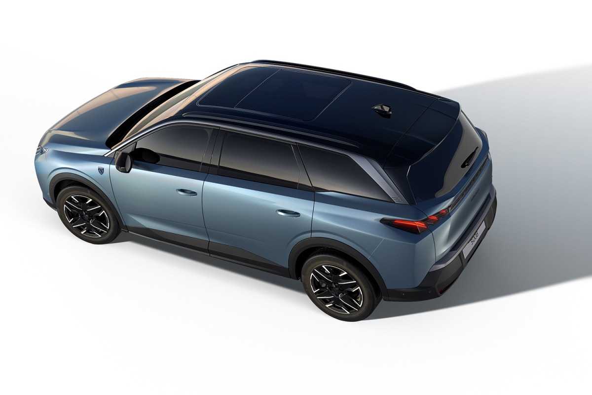プジョー5008GTハイブリッド特別仕様車『シエロ』。