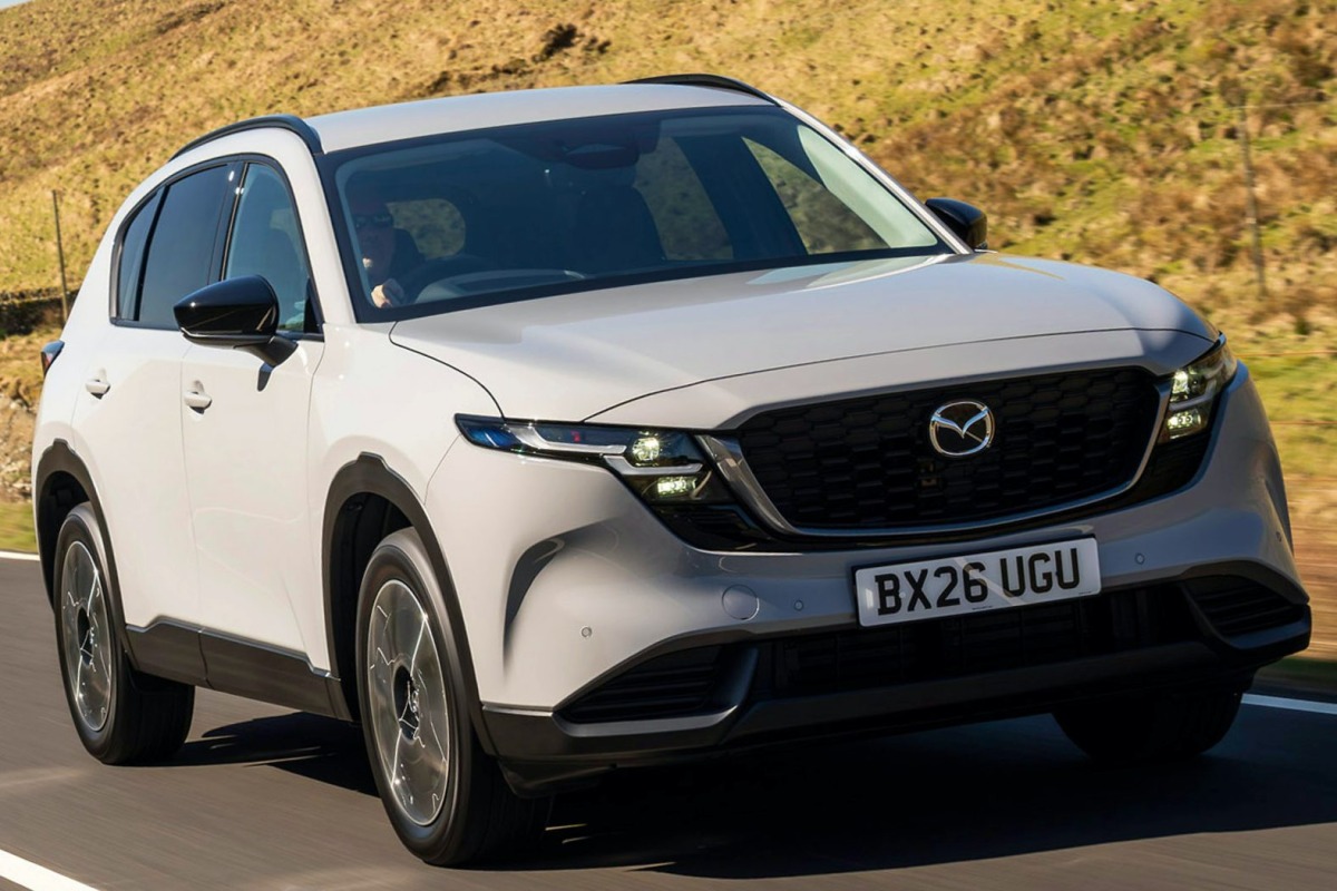マツダCX-5 2.5 e-スカイアクティブG MHEV センターライン(英国仕様)