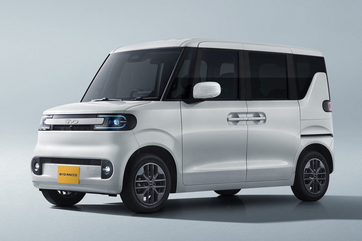 日本市場専用に開発された軽自動車のEV、BYDの新型車種『ラッコ』。