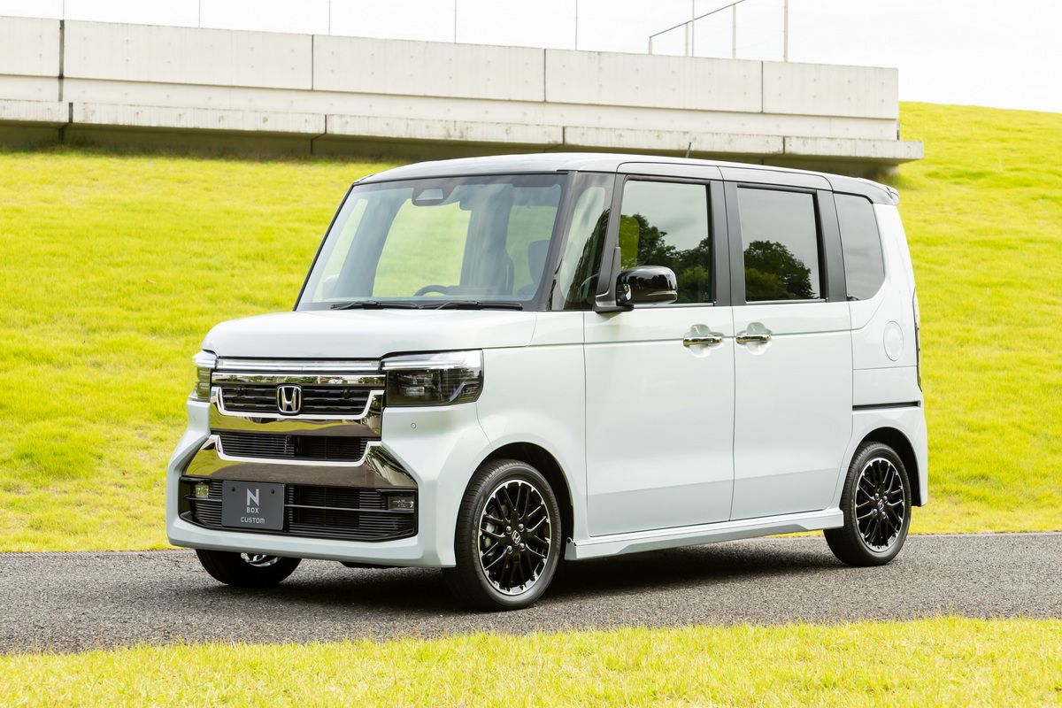 ホンダN-BOXカスタム・ターボ・コーディネートスタイル