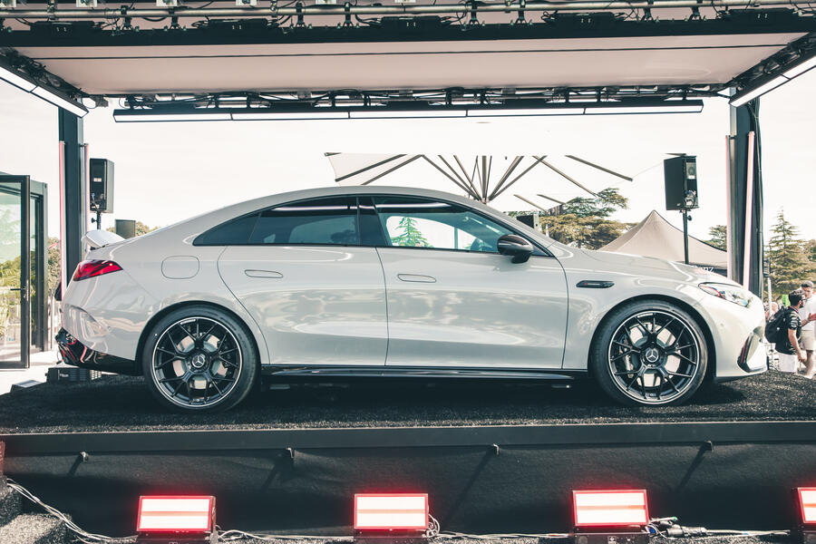 メルセデスAMG CLA 45