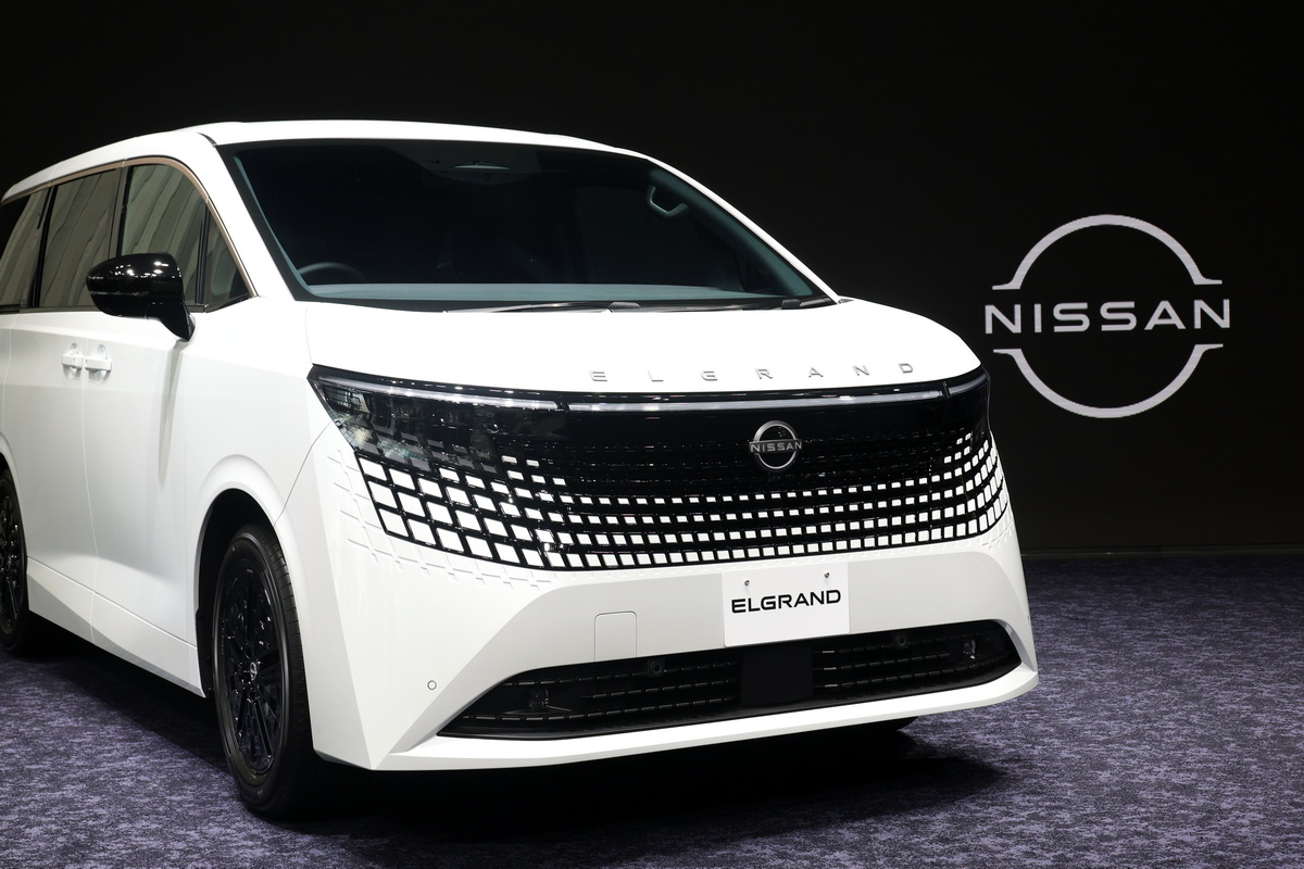 7月16日、日産自動車はラージサイズミニバン『エルグランド』の新型を発表。