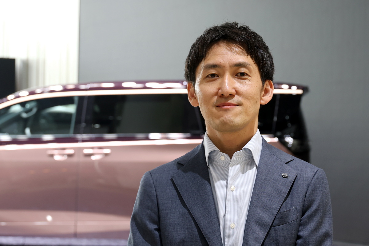 エルグランドのマーケティングを担当した柴田亮チーフマーケティングマネージャー。