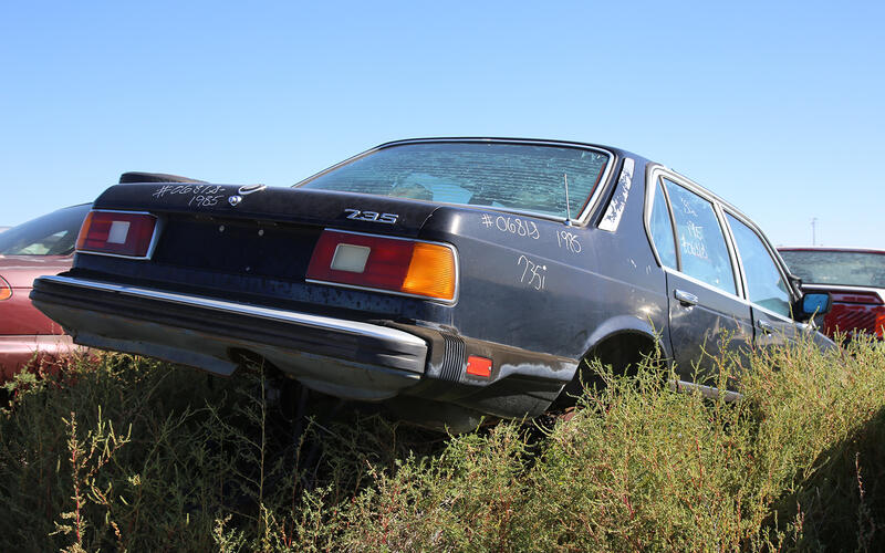 BMW 735i - 1985年