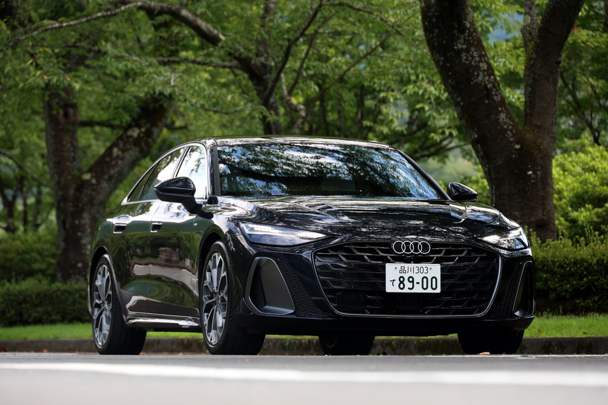 今回の取材車は、セダンの『アウディA6 TFSIクワトロ200kW』。