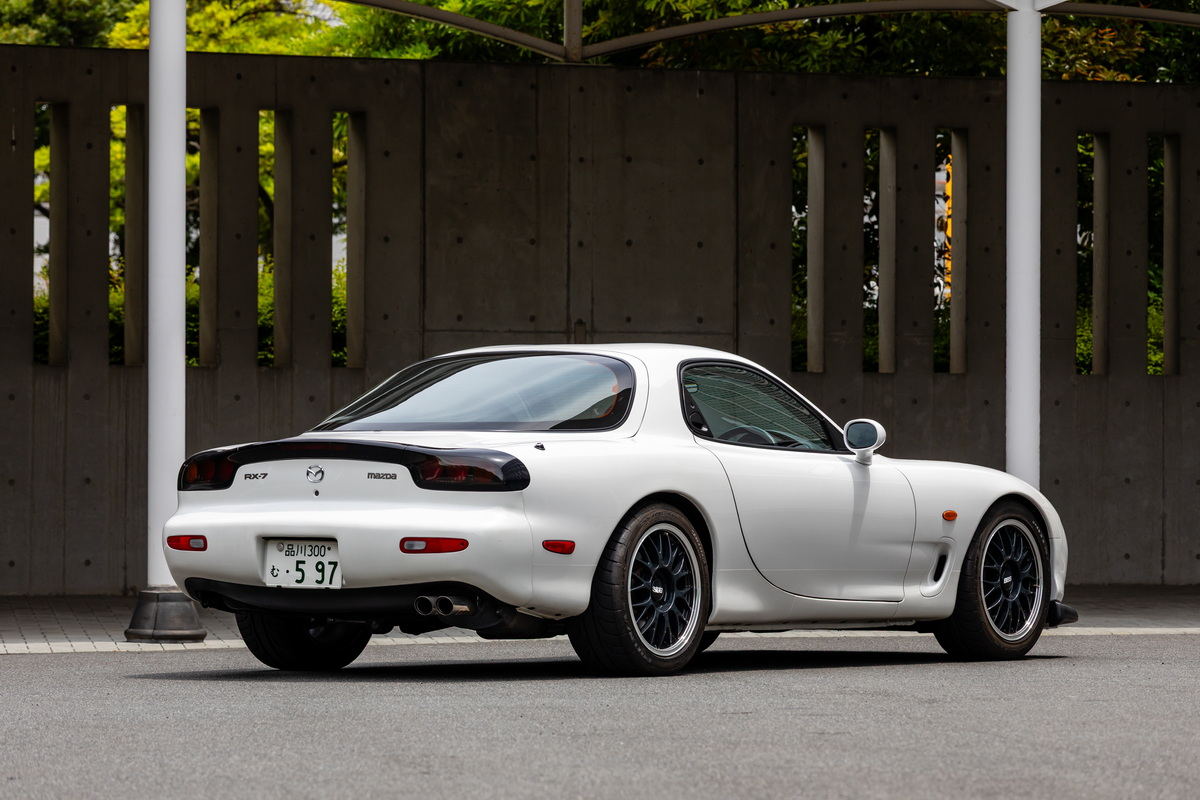 渡辺敏史は四半世紀以上、このRX-7を所有し続けている。