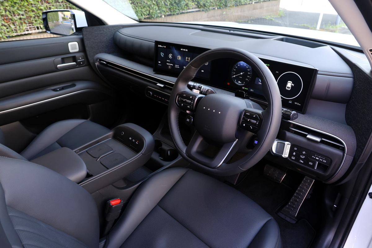 自動車としての性能面では、ADASやインターフェイスの進化が感じられた。