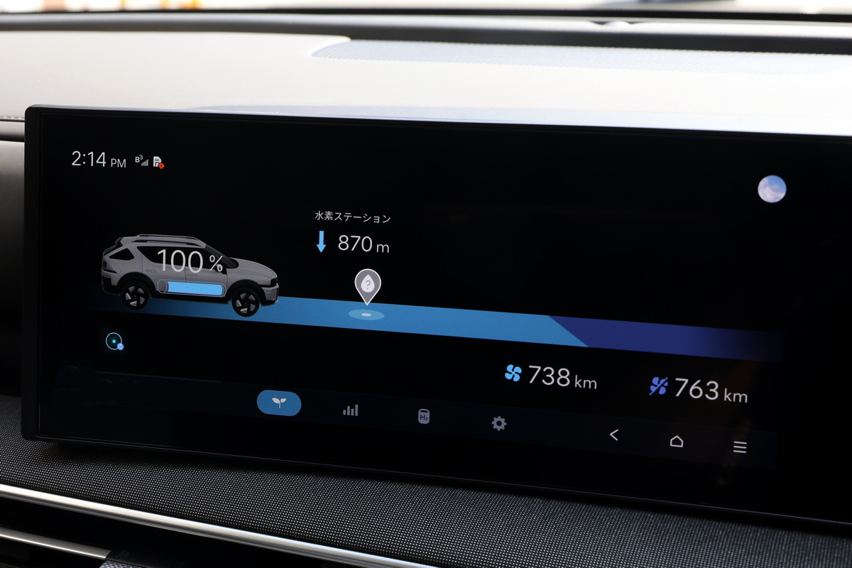 100%まで充填した結果、表示された航続距離はエアコンオフで763km、オンで738km(画像は距離以外で一部加工しています)。