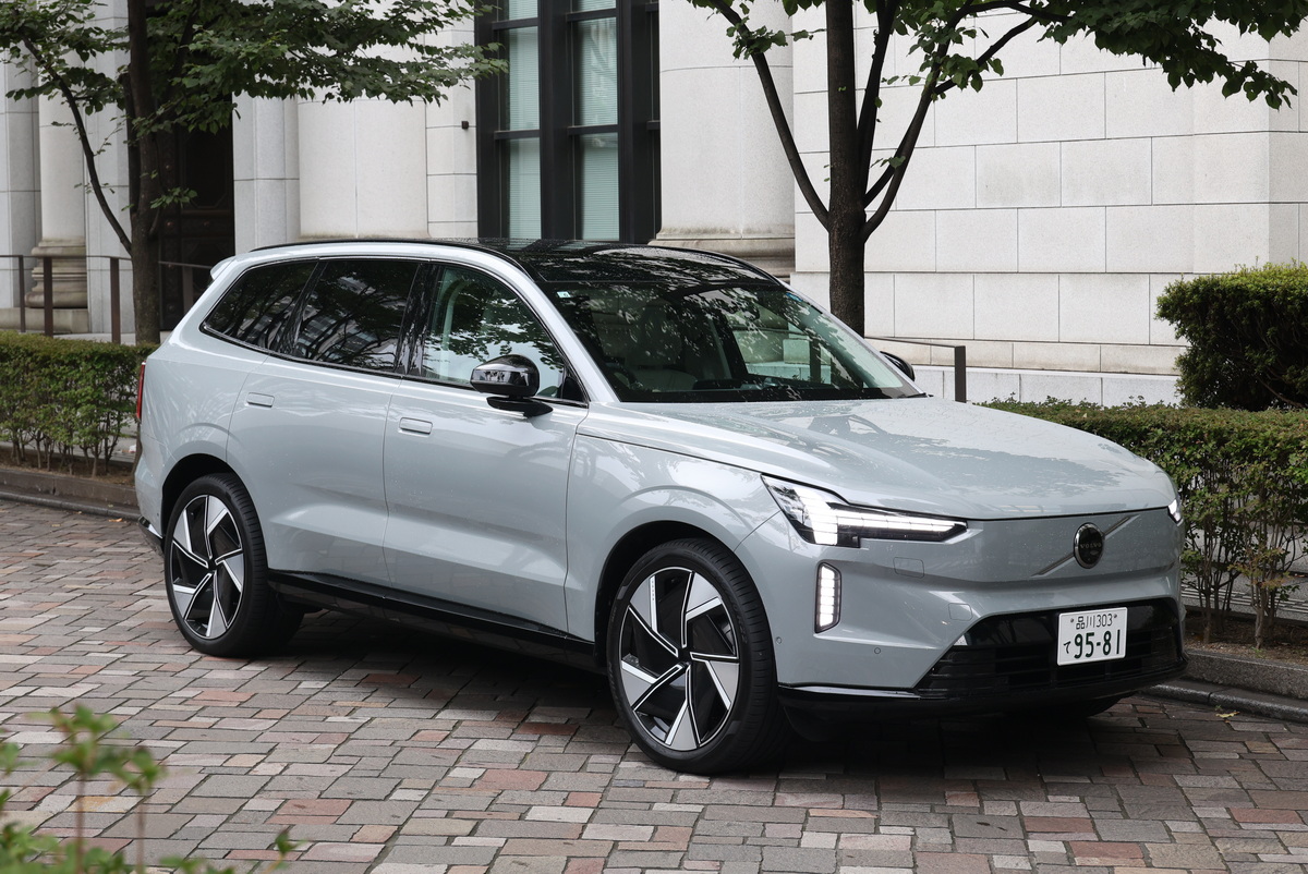 ボルボの新電動フラッグシップSUV『EX90』を取材。