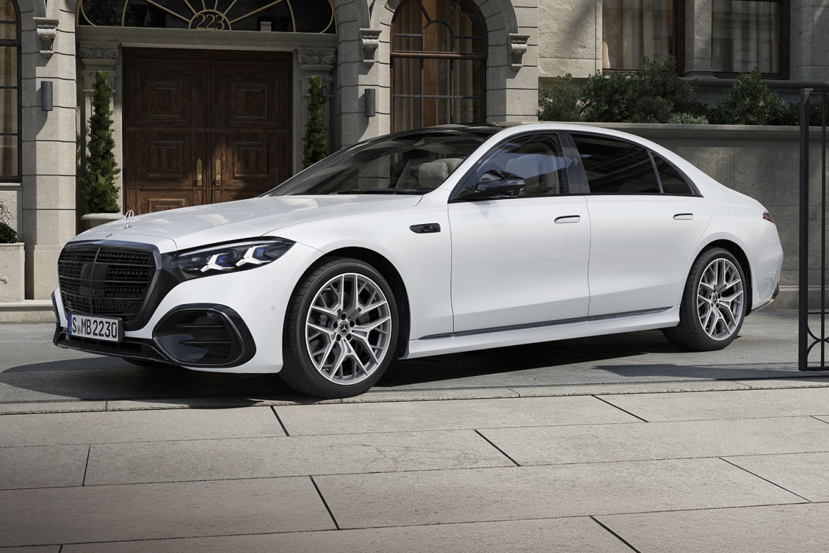 メルセデス・ベンツS500 4マティック・ロング(ISG)