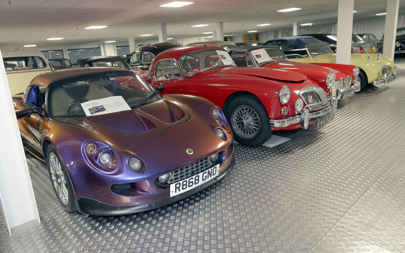 英国製スポーツカー