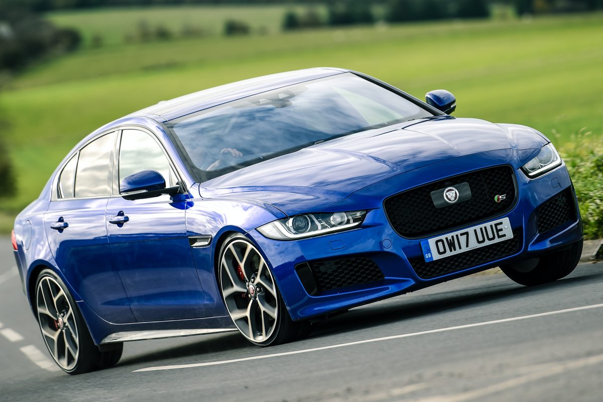 ジャガーXE S(2014〜2024年/英国仕様)