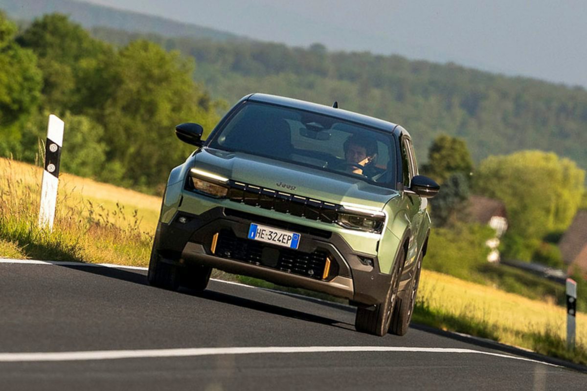 ジープ・アベンジャー・フルエレクトリック(欧州仕様)