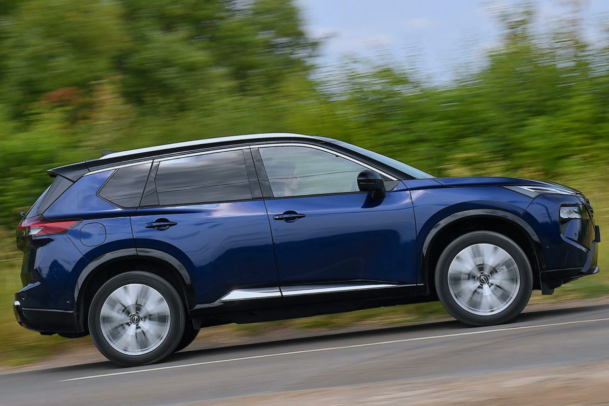 日産エクストレイル eパワー eフォース AWDテクナ(英国仕様)
