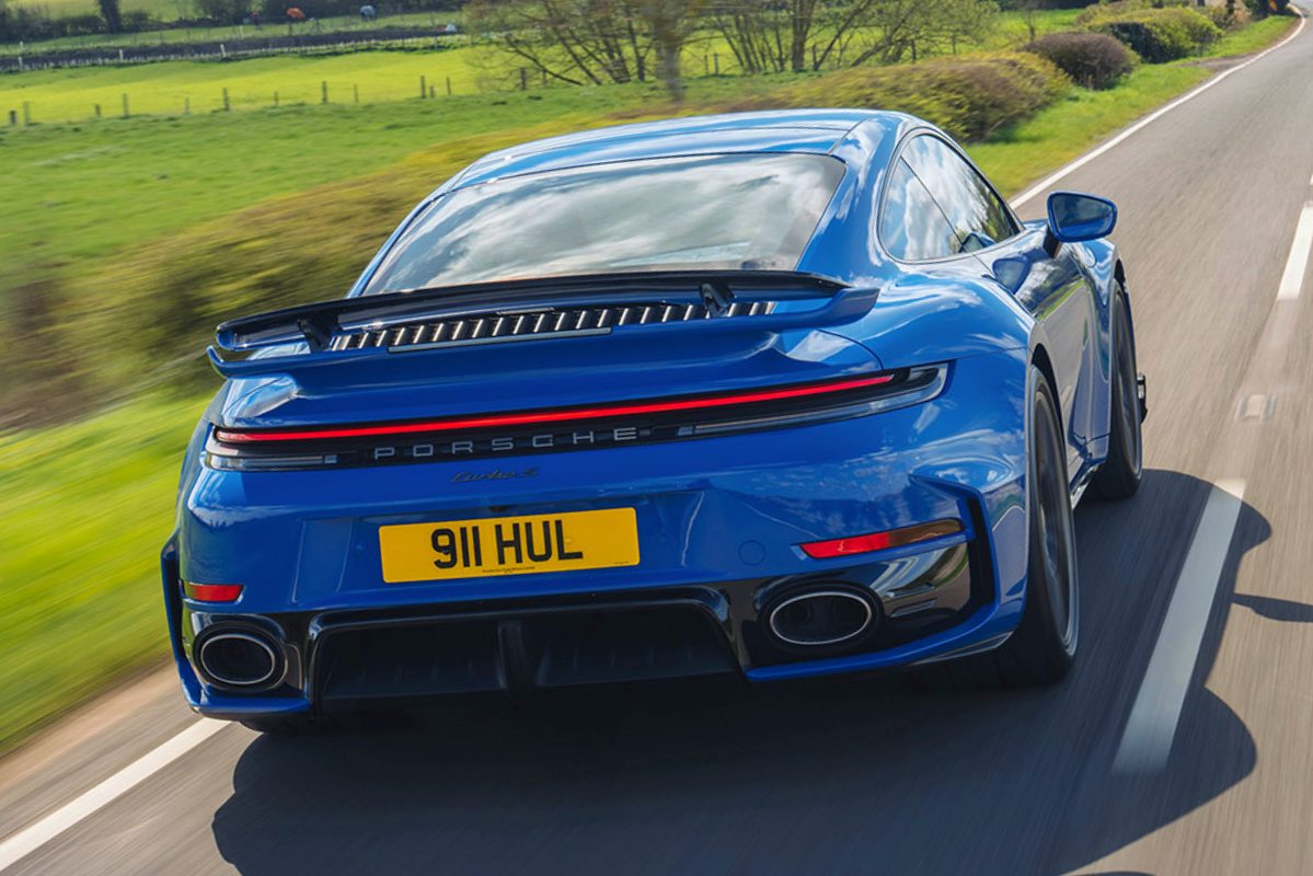 ポルシェ911 ターボS(992.2型/英国仕様)