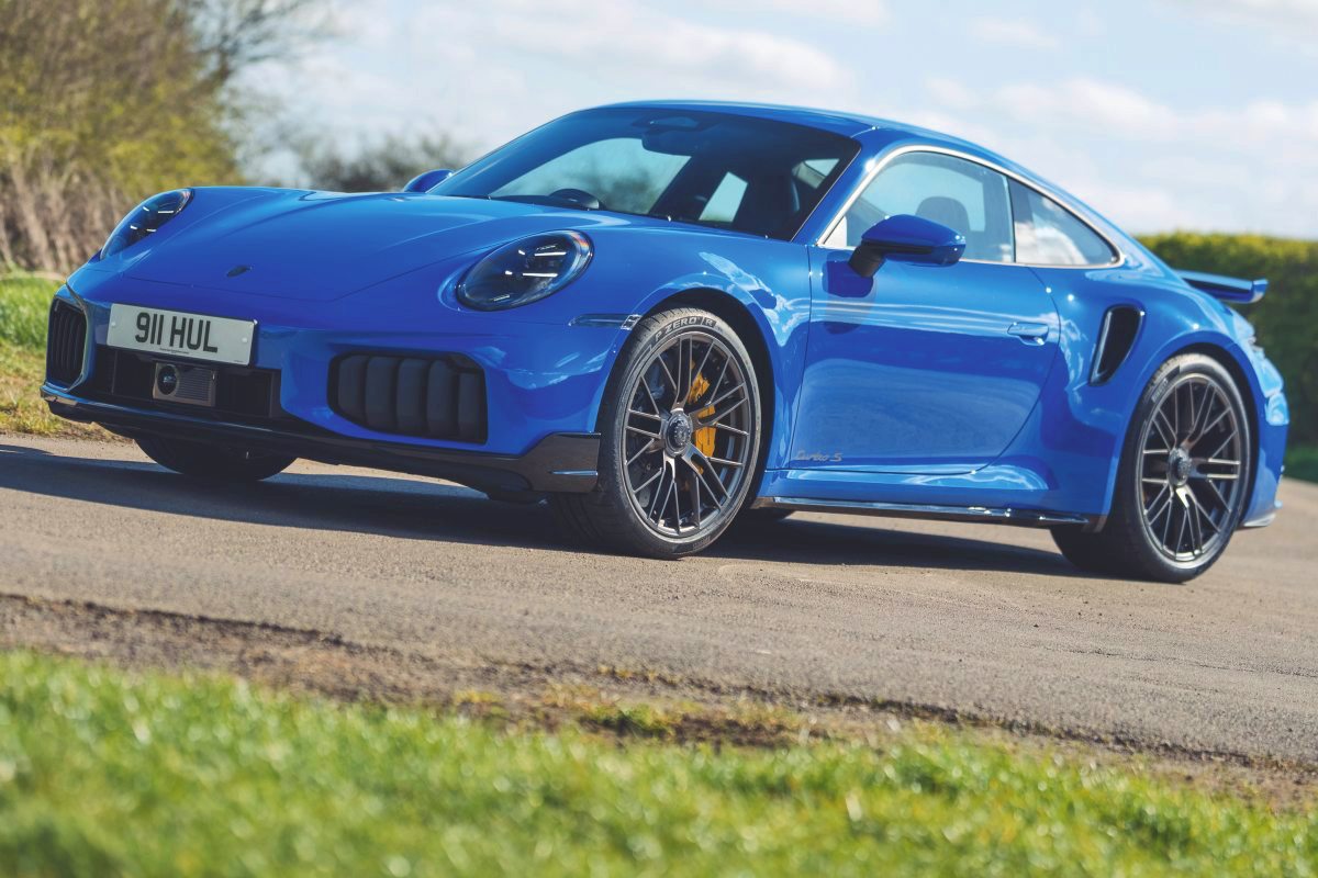 ポルシェ911 ターボS(992.2型/英国仕様)